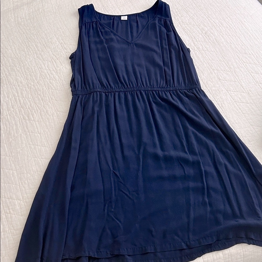Old Navy Navy Sleeveless V-Neck Dress